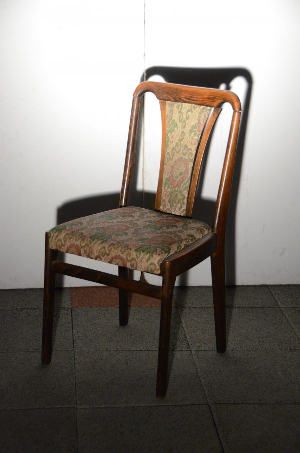 Vintage blagavaonska stolica