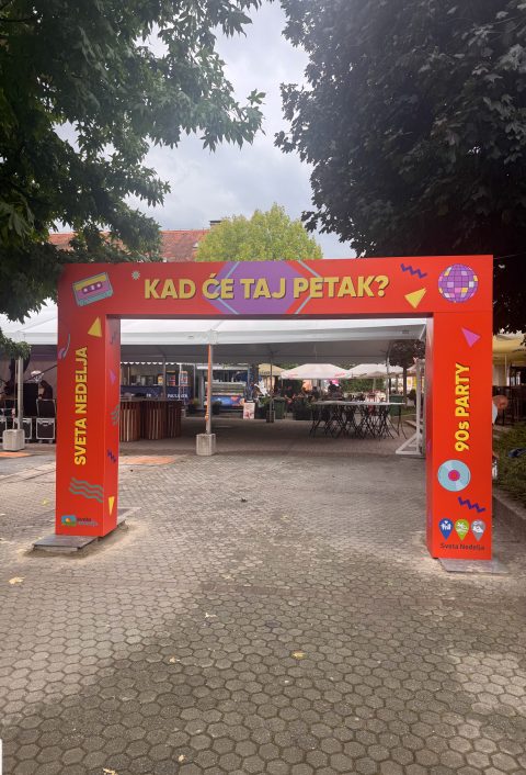 Modularni foto portal