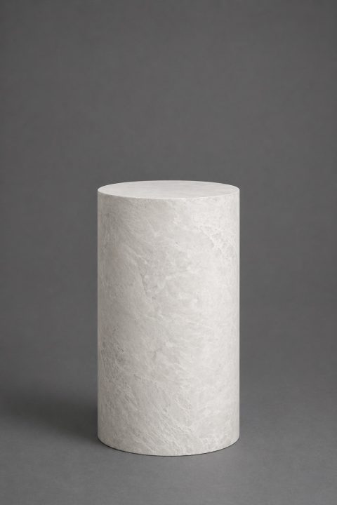 OKRUGLI POSTAMENT / KUBUS